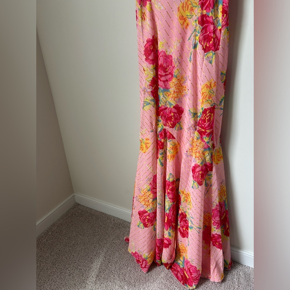 Betsy Johnson Almond Blossom Flowy Maxi Dress - Picture 8 of 8